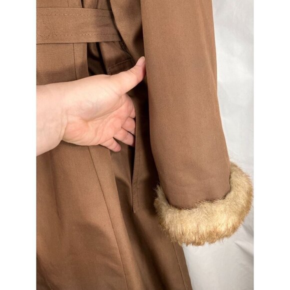 Vintage Overcoat XL Faux Fur Lined Belted Rain Coat Mob Wife Penny Lane - Picture 6 of 12